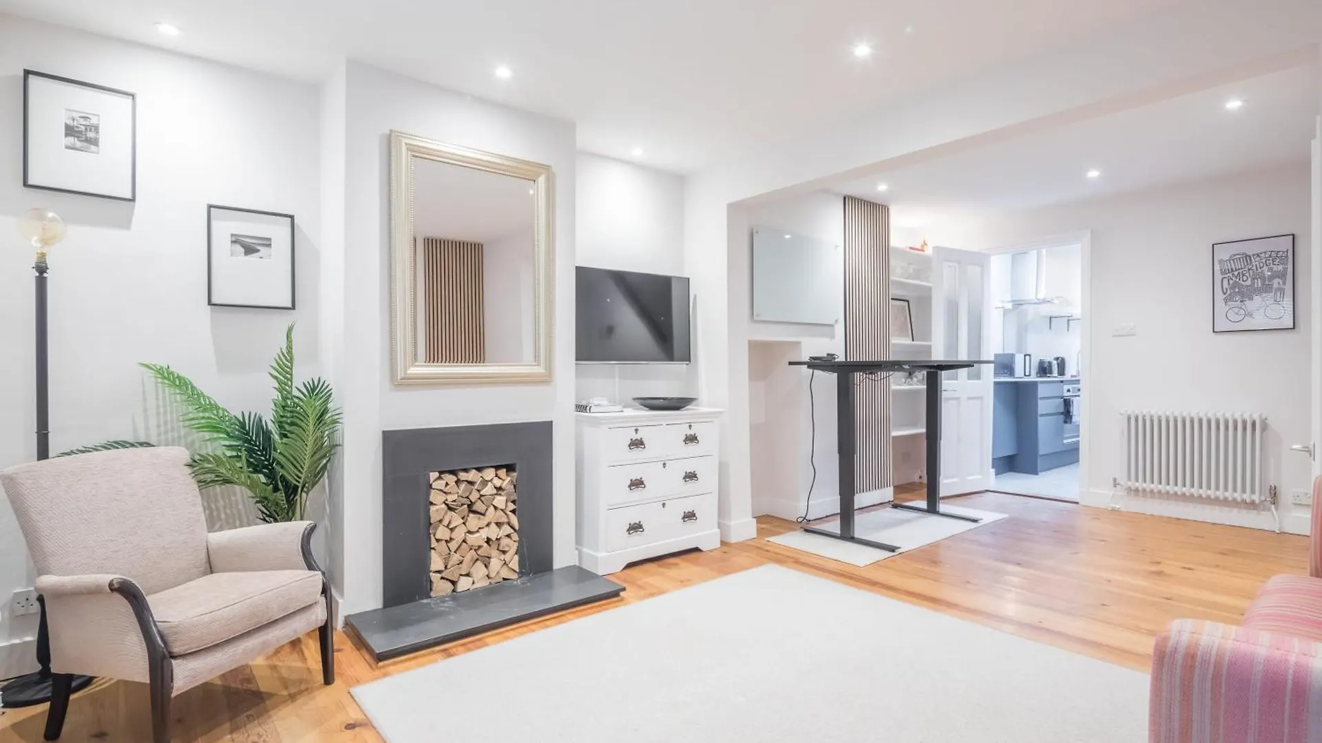 Beautiful 2 Bed Home Close To City Centre Cambridge